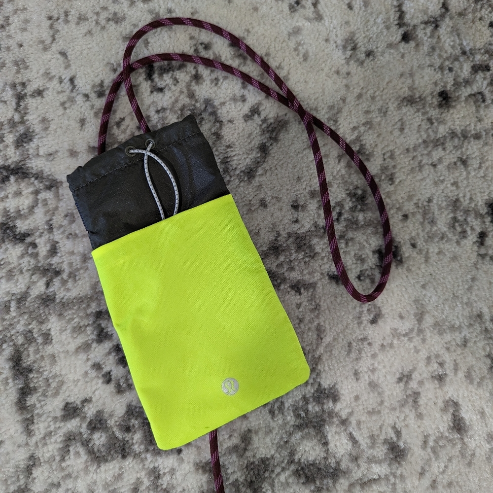 Lululemon bag